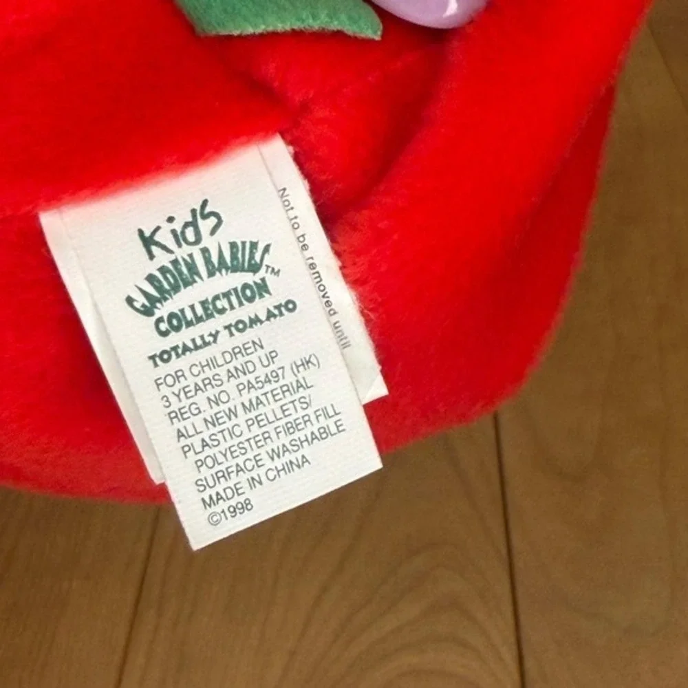 Vintage 1998 Kids Garden Babies Totally Tomato Plush – Bean Bag Toy w/ Tag